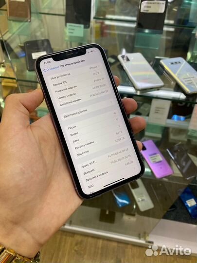 iPhone 11, 64 ГБ