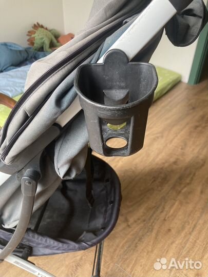 Прогулочная коляска yoya