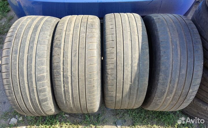 Michelin Pilot Sport 4 225/45 R17 94Y