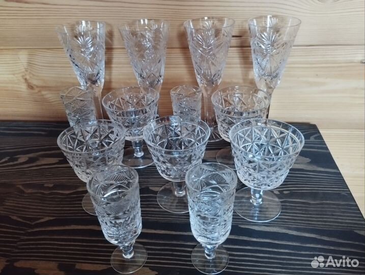 Хрустальные фужеры и рюмки