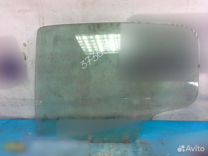 Стекло двери задней левой Peugeot 207 2006-2013