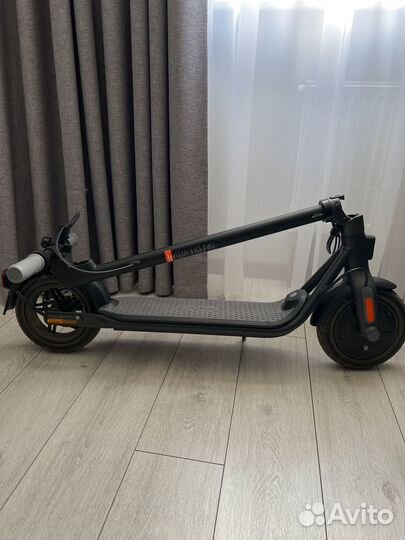 Самокат взрослый электрический Ninebot F25E