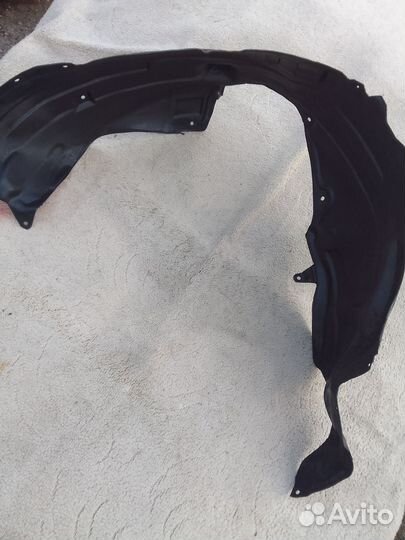 Подкрылок передний Mazda cx-7