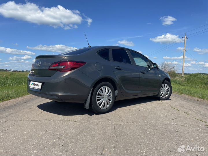 Opel Astra 1.6 МТ, 2013, 165 000 км