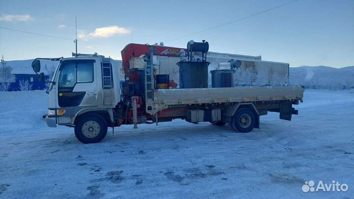 Эвакуатор с краном-манипулятором