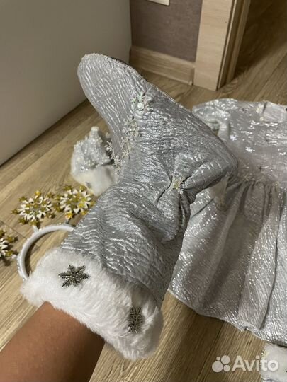 Новогодний костюм (снежинка, снегурочка )