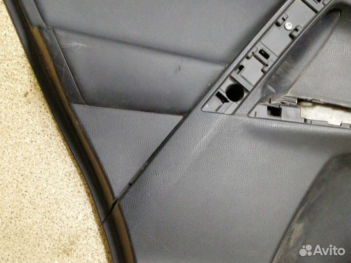 Toyota Rav4 Обшивка двери задняя левая