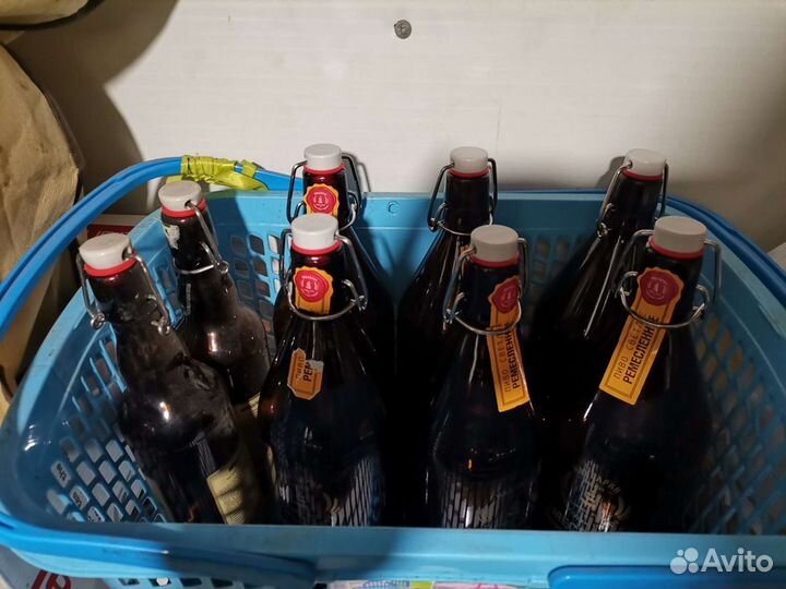 Бутылка с бугельной пробкой