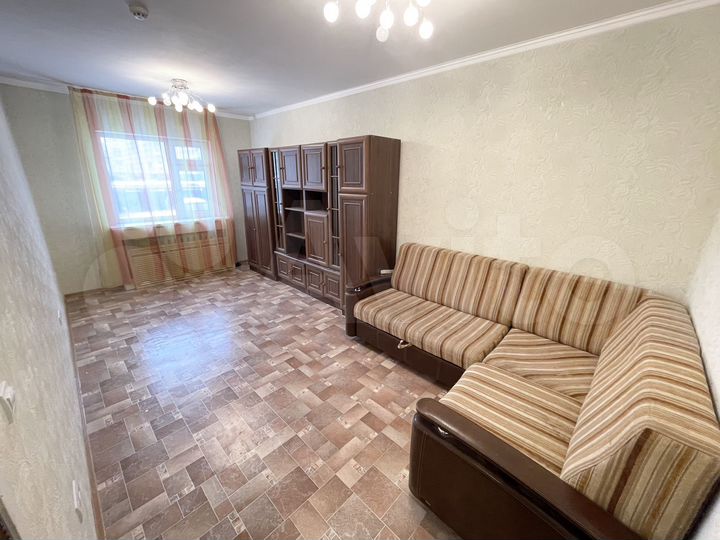 2-к. квартира, 52,5 м², 1/9 эт.