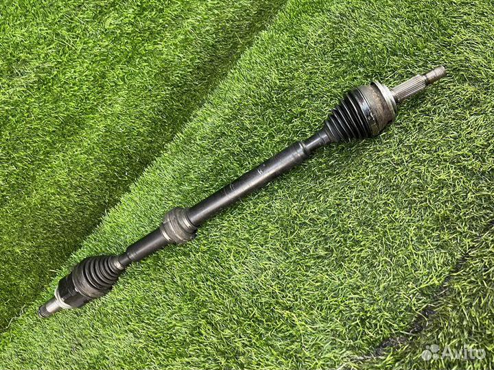 Привод передний правый Toyota Prius ZVW30 2zrfxe