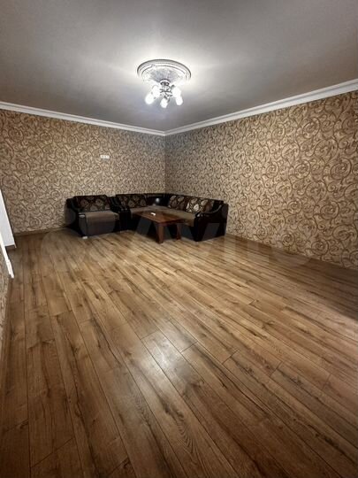 2-к. квартира, 69 м², 4/9 эт.