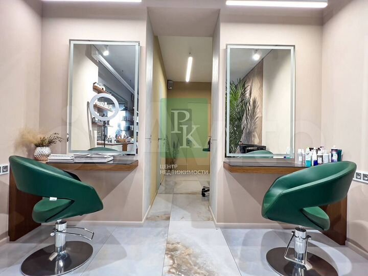 Салон красоты 40,6 м2 со всем оборудованием