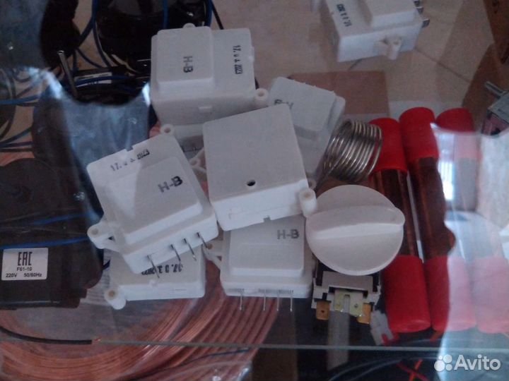 Уплотнитель резинка запчасти холодильника