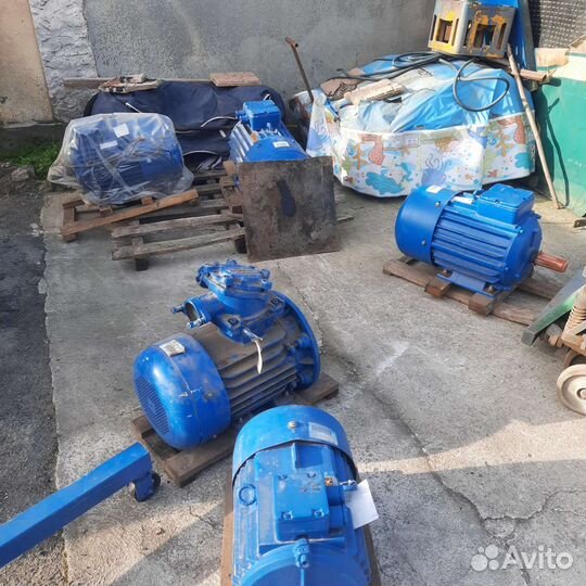 Двигатель трехфазный