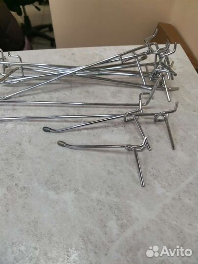 Крючок для гардероба