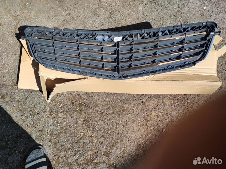 Решетка радиатора mercedes benz w204