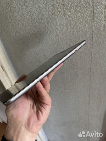 iPad mini 2 A1490 cellular + WiFi 16 gb