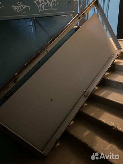 Дверь входная металлическая