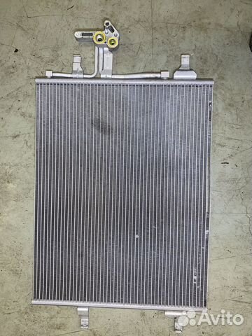 Радиатор кондиционера Volvo S60 FS90 31332027