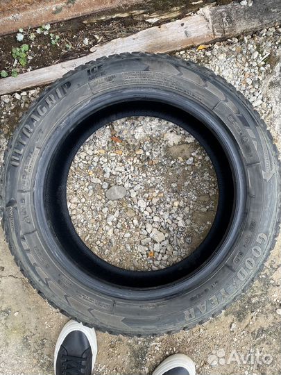 Goodyear Ultragrip Ice Arctic 195/55 R16