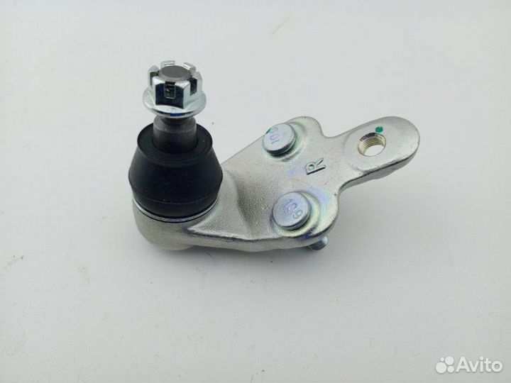 Шаровая опора передняя правая Toyota Camry