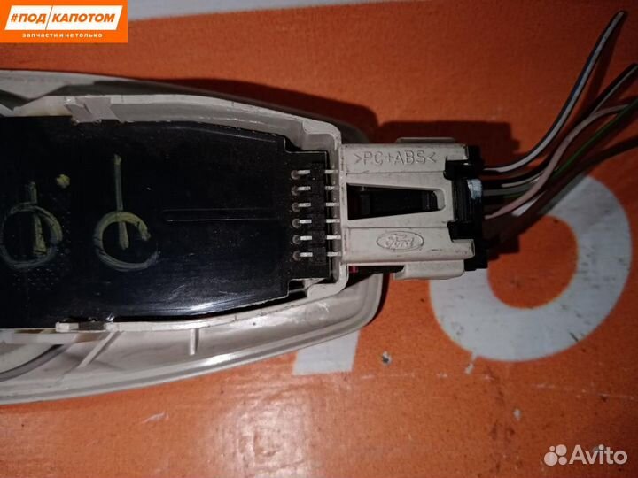 Фонарь салона (плафон) Ford Focus 3 (2011 - 2015)