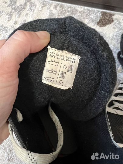 Коньки хоккейные