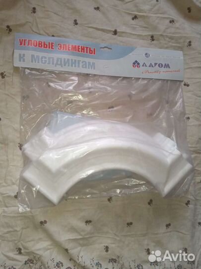 Угловые элементы к молдингам