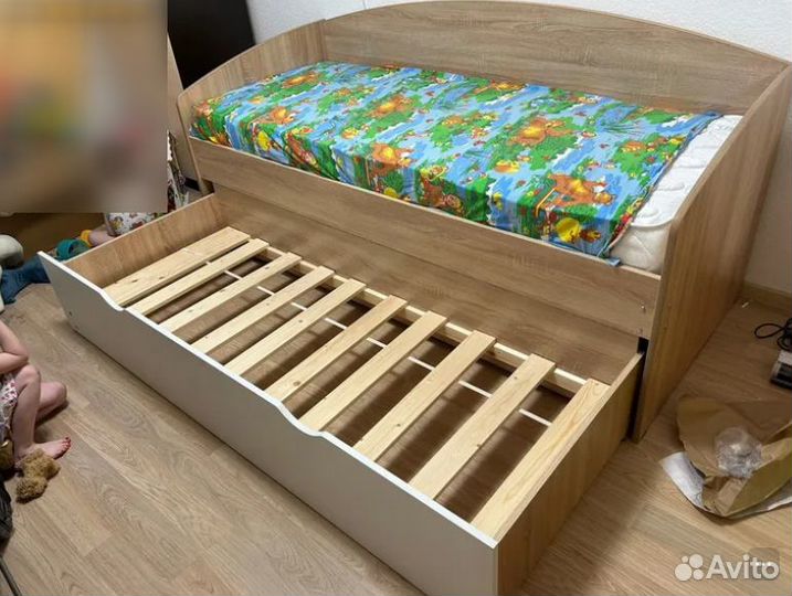 Детский диванчик со 2-м выдвижным спальным местом
