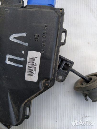 Замок двери Audi A8 D3