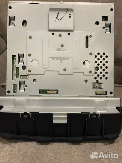 Продаю штатную магнитолу Kia Sorentо 2013 года