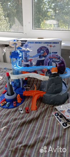 Парковка для машинок с лифтом