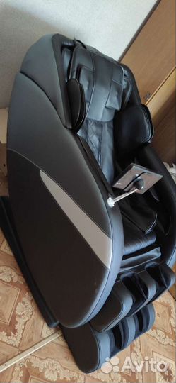 Массажное кресло