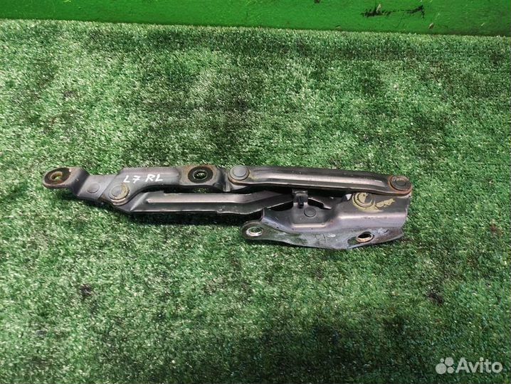 Петля багажника левая Mazda 6 (GG) 2006