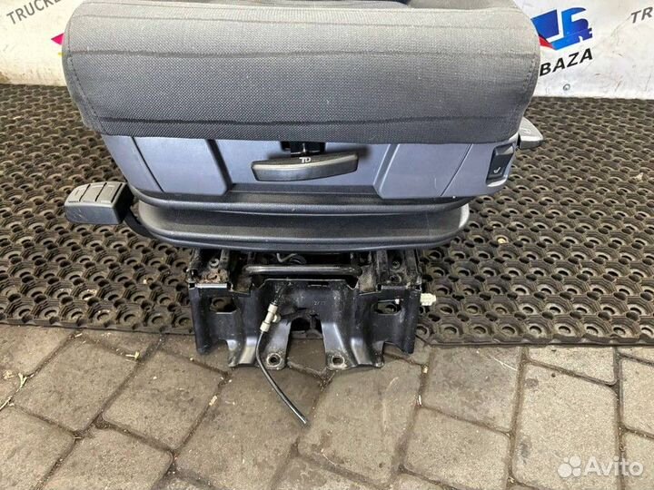 2189635 Сиденье водительское пневматическое