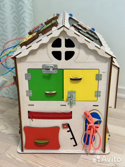 Бизиборд домик со светом большой