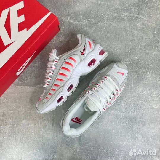 Nike air max tailwind 4 premium red