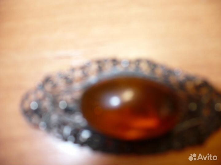 Антикварные броши и кулоны