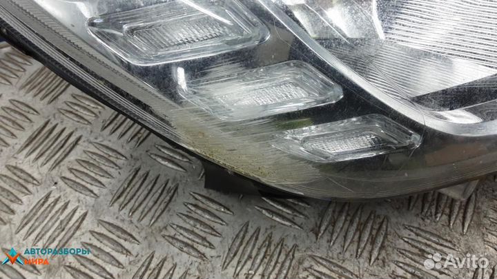 Фара правая Dacia Sandero 2 рест. 2018