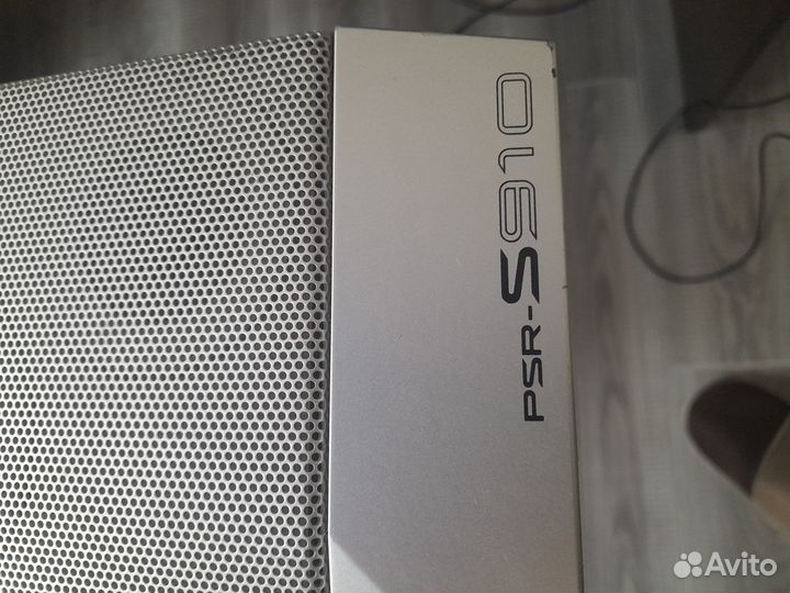 Продаю синтезатор