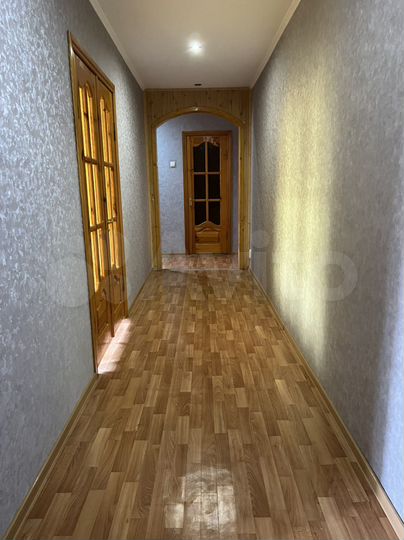 2-к. квартира, 80 м², 4/5 эт.