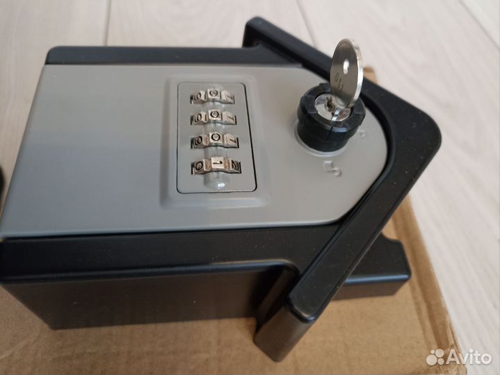 Сейф для ключей