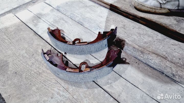 Колоддки задние Mazda tribute новые