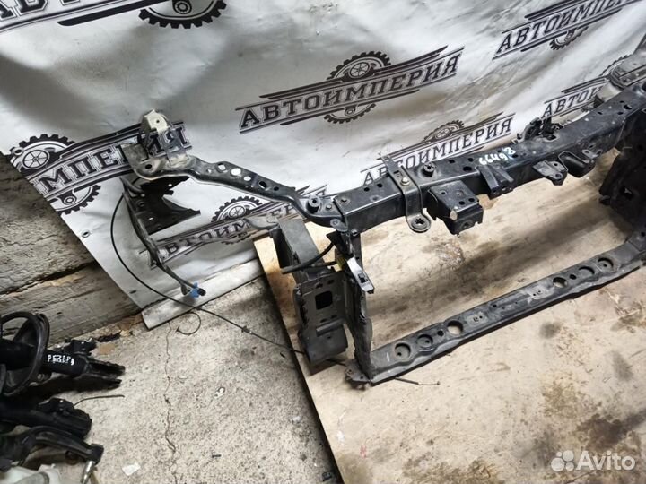 Передняя панель Toyota Prius 30 2010 1.8