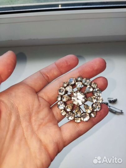 Брошь Чехия винтаж советских времён