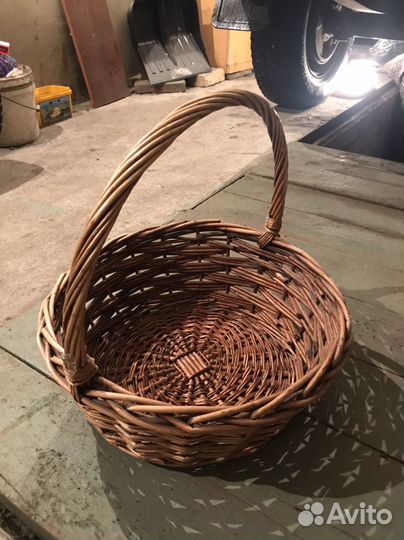 Корзина плетеная большая