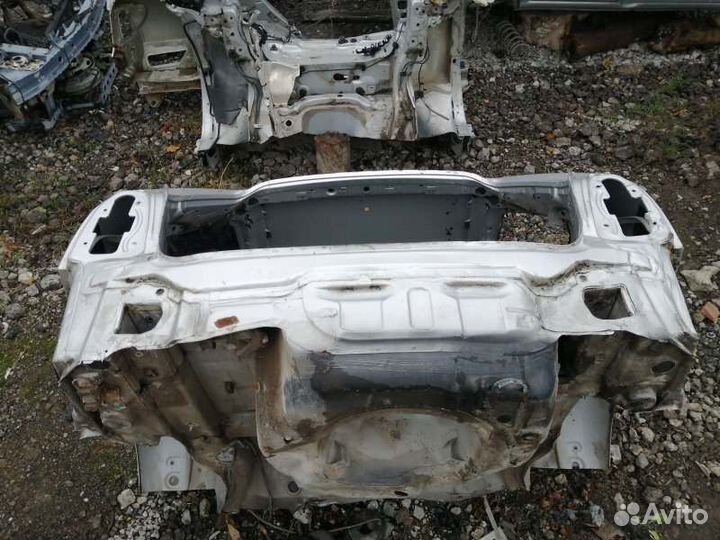 Задняя часть Audi A4 B5 AWM 2001