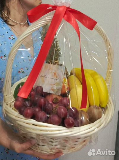 Фруктовая корзина подарочная