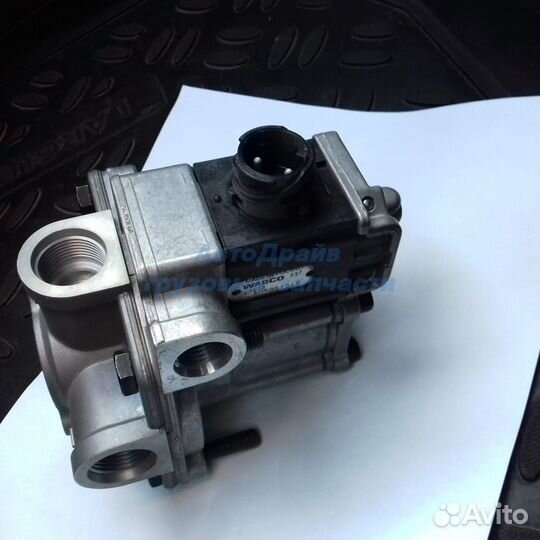 Ускорительный клапан Мерседес Актрос 4802051040