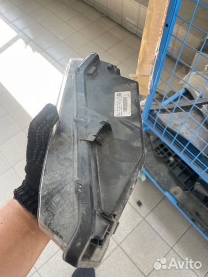 Фара противотуманная левая Bmw X3